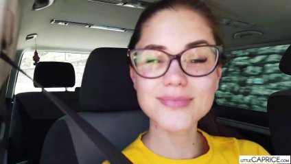 Прогулялась на природе и разделась перед камерой #1