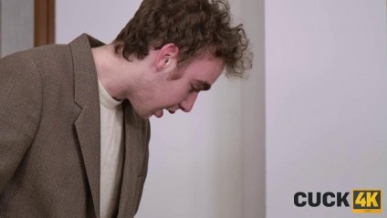 Блондинка нагло изменяет своему парню-неудачнику #4