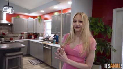 Блондинка хотела научиться играть на бильярде, но пришлось сосать #2