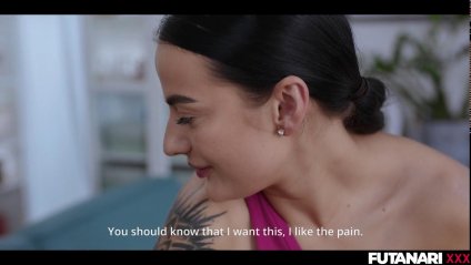 Симпатичная брюнетка несколько раз кончила верхом на члене