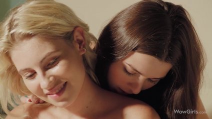 Самые яркие оргазмы двух лесбиянок #2